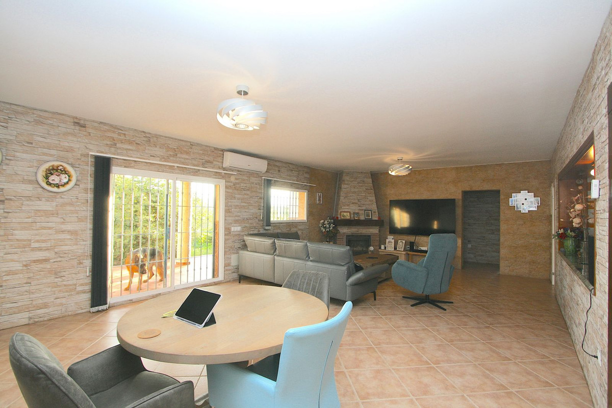 8 Bed, 5 Bath, HouseFor Sale, Alhaurin el Grande, Malaga