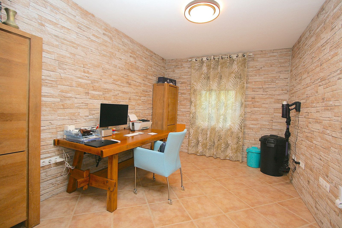 8 Bed, 5 Bath, HouseFor Sale, Alhaurin el Grande, Malaga