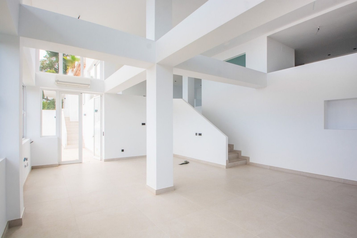 3 Bed, 3 Bath, ApartmentFor Sale, La Mairena, Malaga