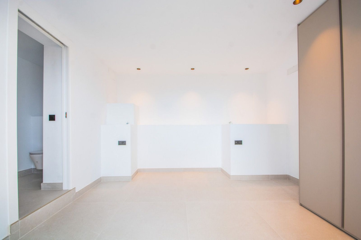 3 Bed, 3 Bath, ApartmentFor Sale, La Mairena, Malaga