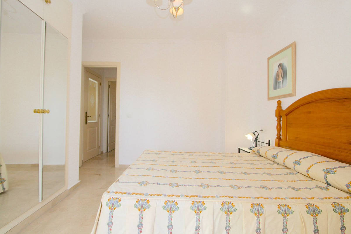 4 Bed, 2 Bath, ApartmentFor Sale, Fuengirola, Malaga