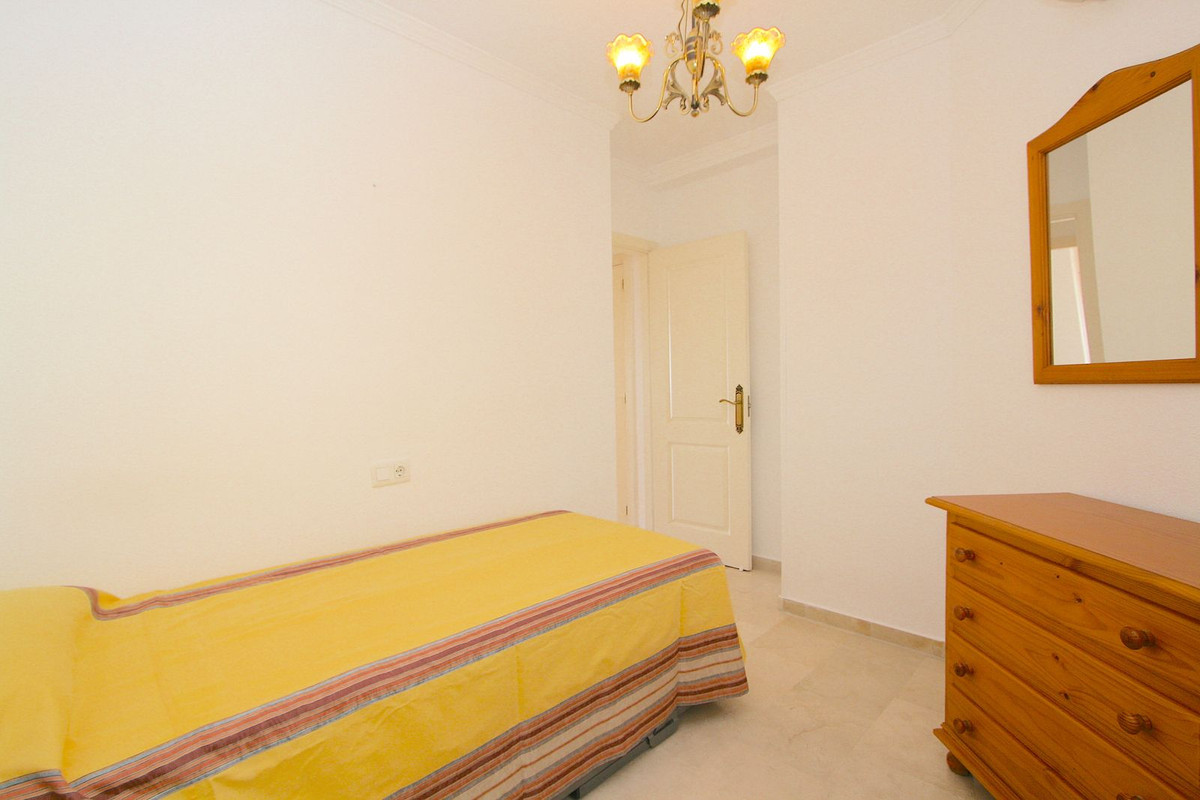 4 Bed, 2 Bath, ApartmentFor Sale, Fuengirola, Malaga