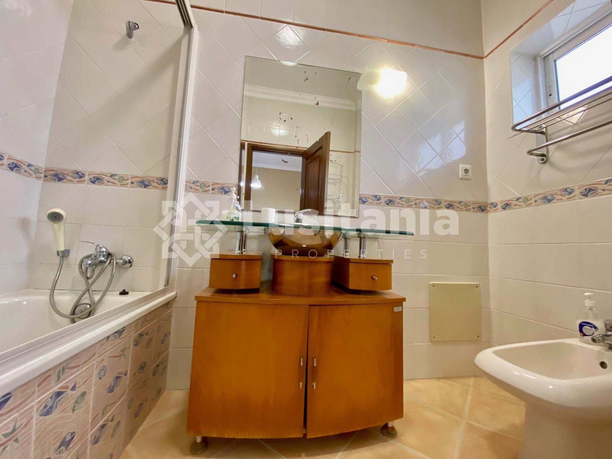 2 Bed, 2 Bath, ApartmentFor Sale, Quarteira, Loulé, Faro, 8125-507