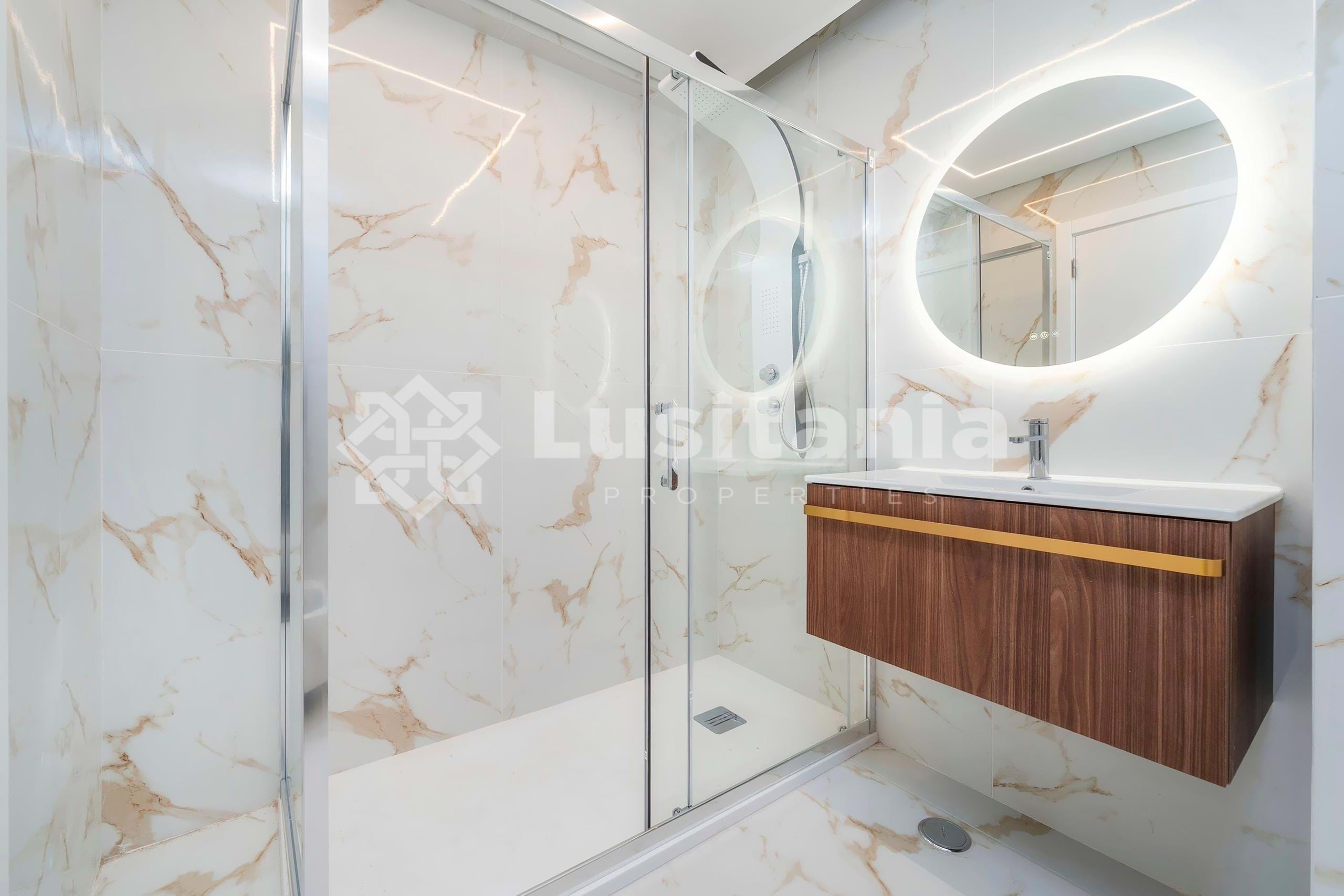 2 Bed, 2 Bath, ApartmentFor Sale, Quarteira, Loulé, Faro, 8125-159