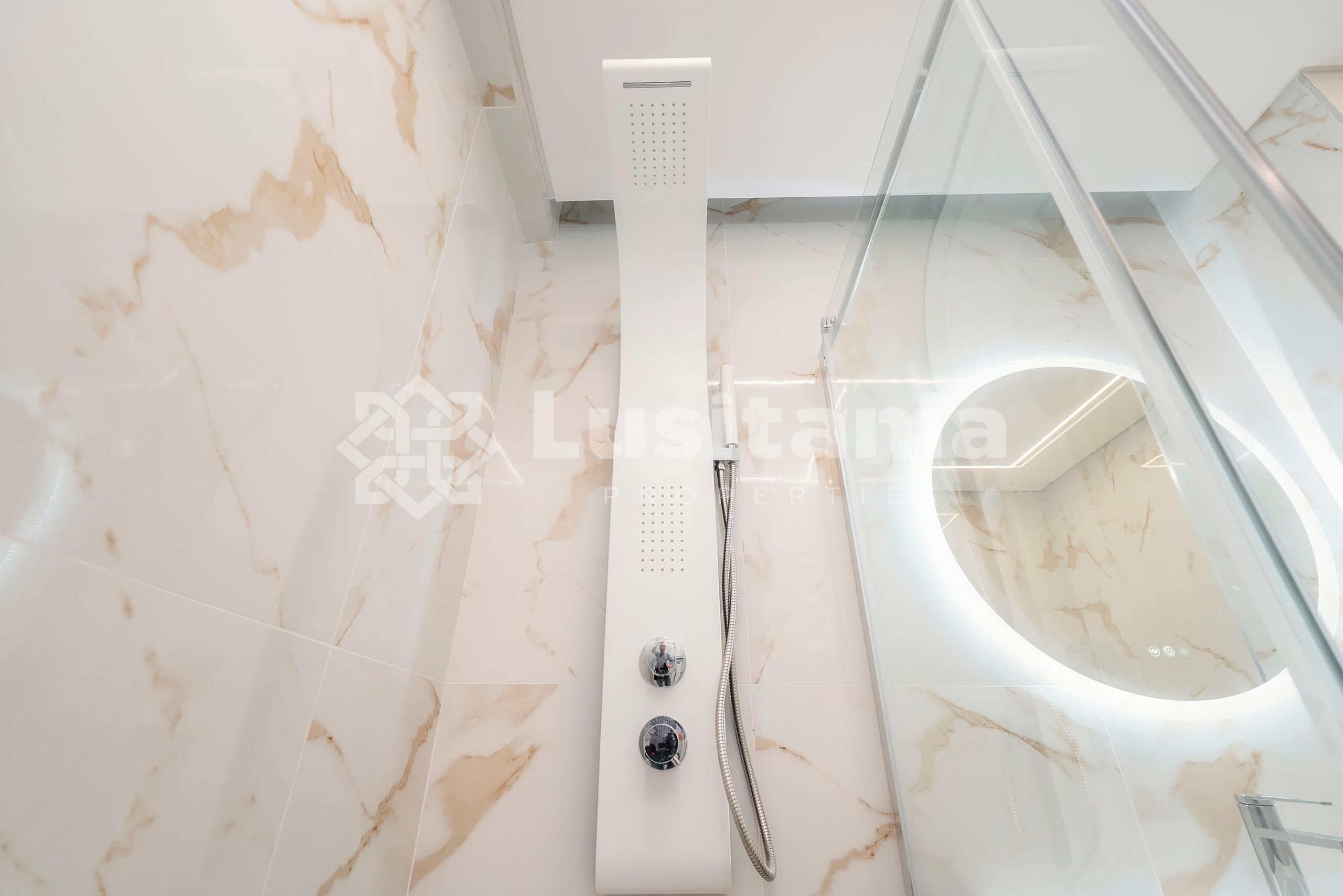 2 Bed, 2 Bath, ApartmentFor Sale, Quarteira, Loulé, Faro, 8125-159