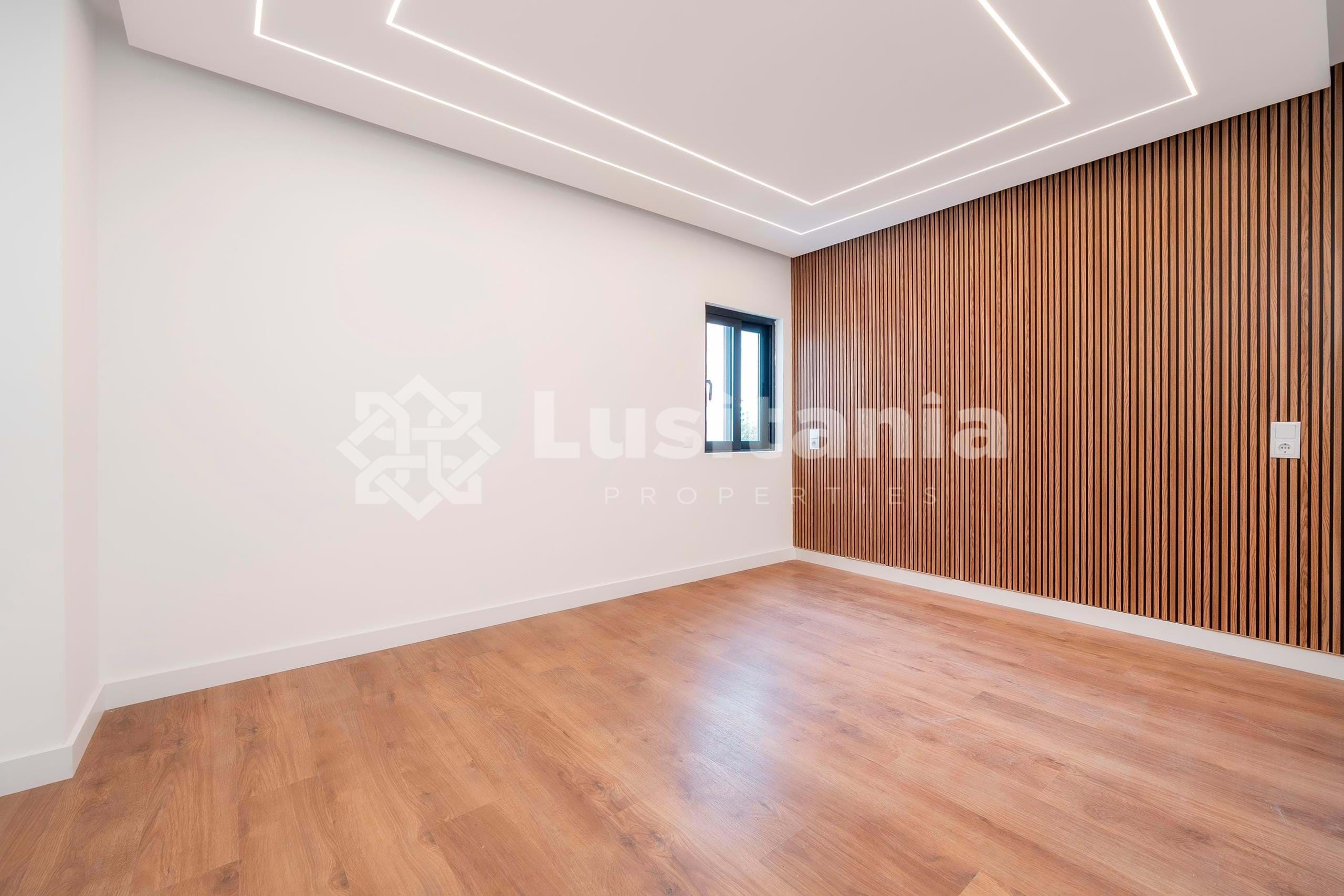 2 Bed, 2 Bath, ApartmentFor Sale, Quarteira, Loulé, Faro, 8125-159