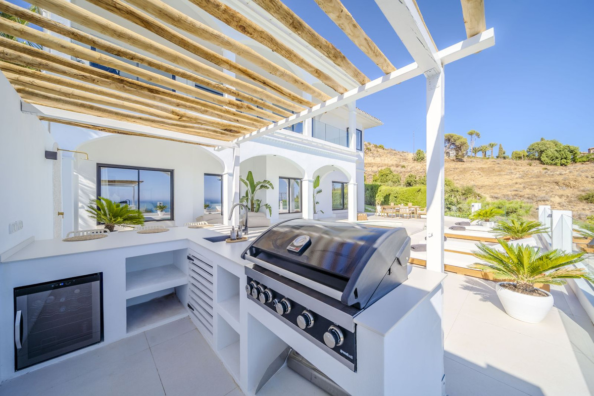 5 Bed, 5 Bath, HouseFor Sale, Benalmadena Costa, Malaga