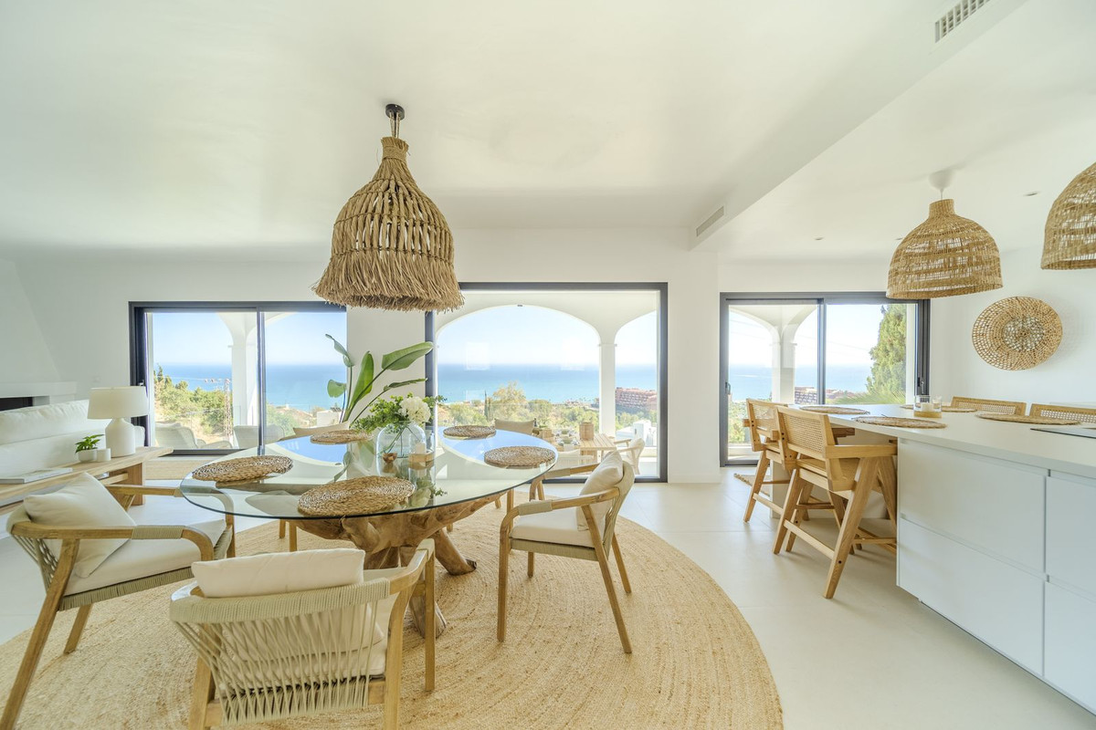 5 Bed, 5 Bath, HouseFor Sale, Benalmadena Costa, Malaga