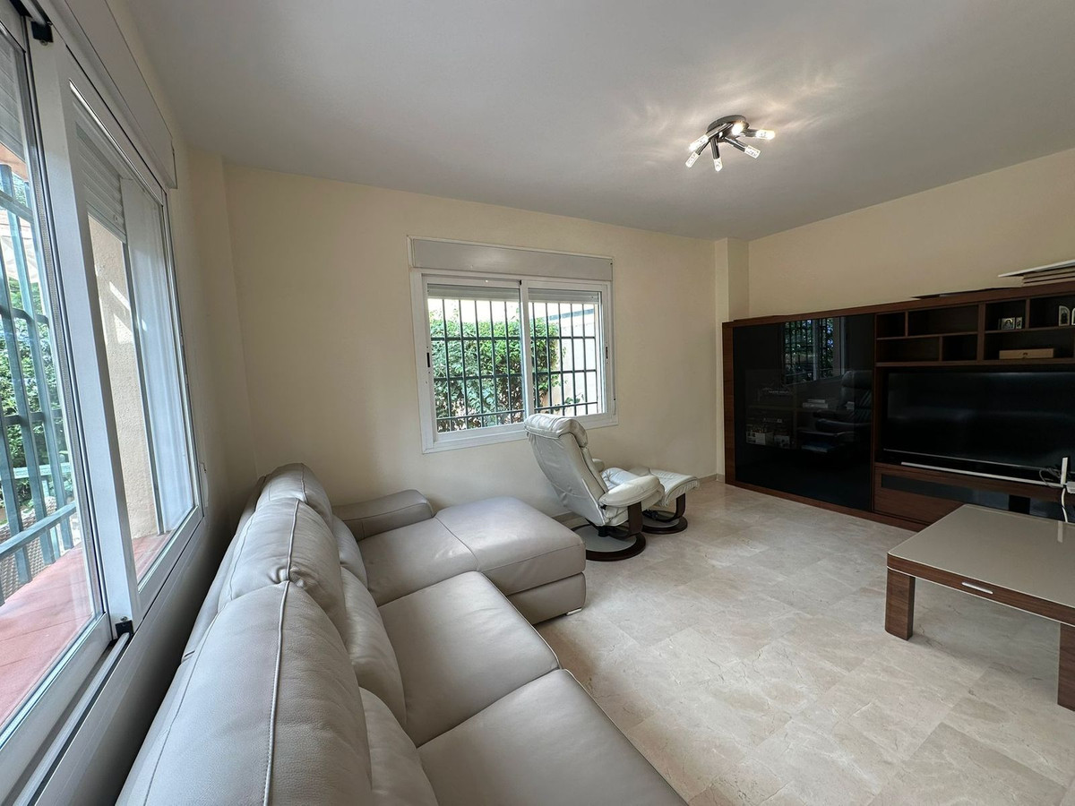 3 Bed, 3 Bath, HouseFor Sale, Miraflores, Malaga
