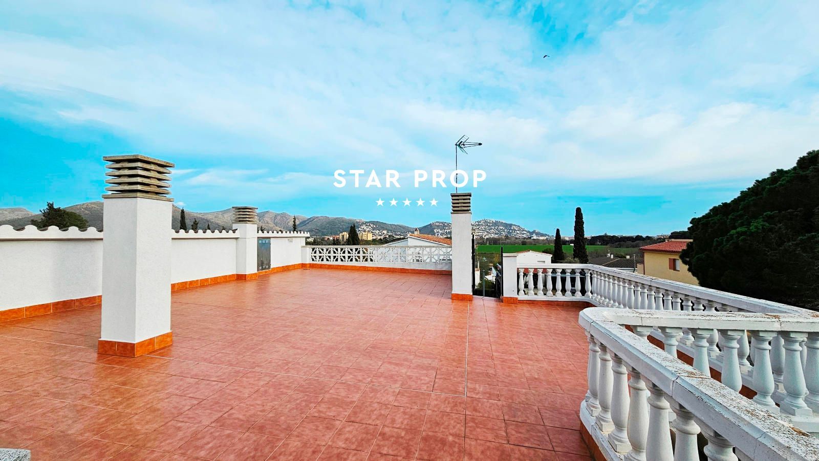4 Bed, 3 Bath, HouseFor Sale, Roses, Girona 4 Bed, 3 Bath, HouseFor Sale, Roses, Girona