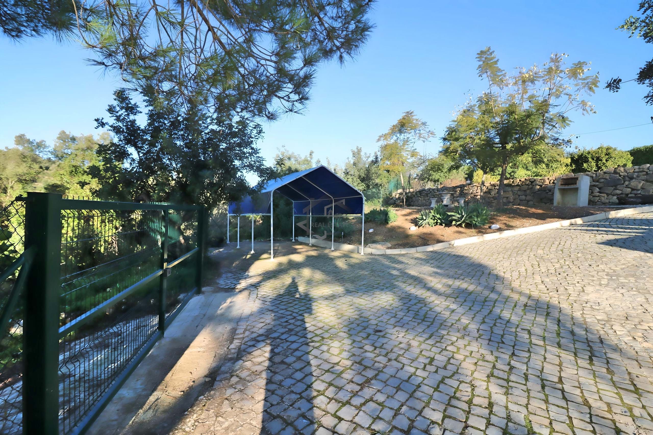 3 Bed, 2 Bath, HouseFor Sale, Faro, Faro, 8005-417