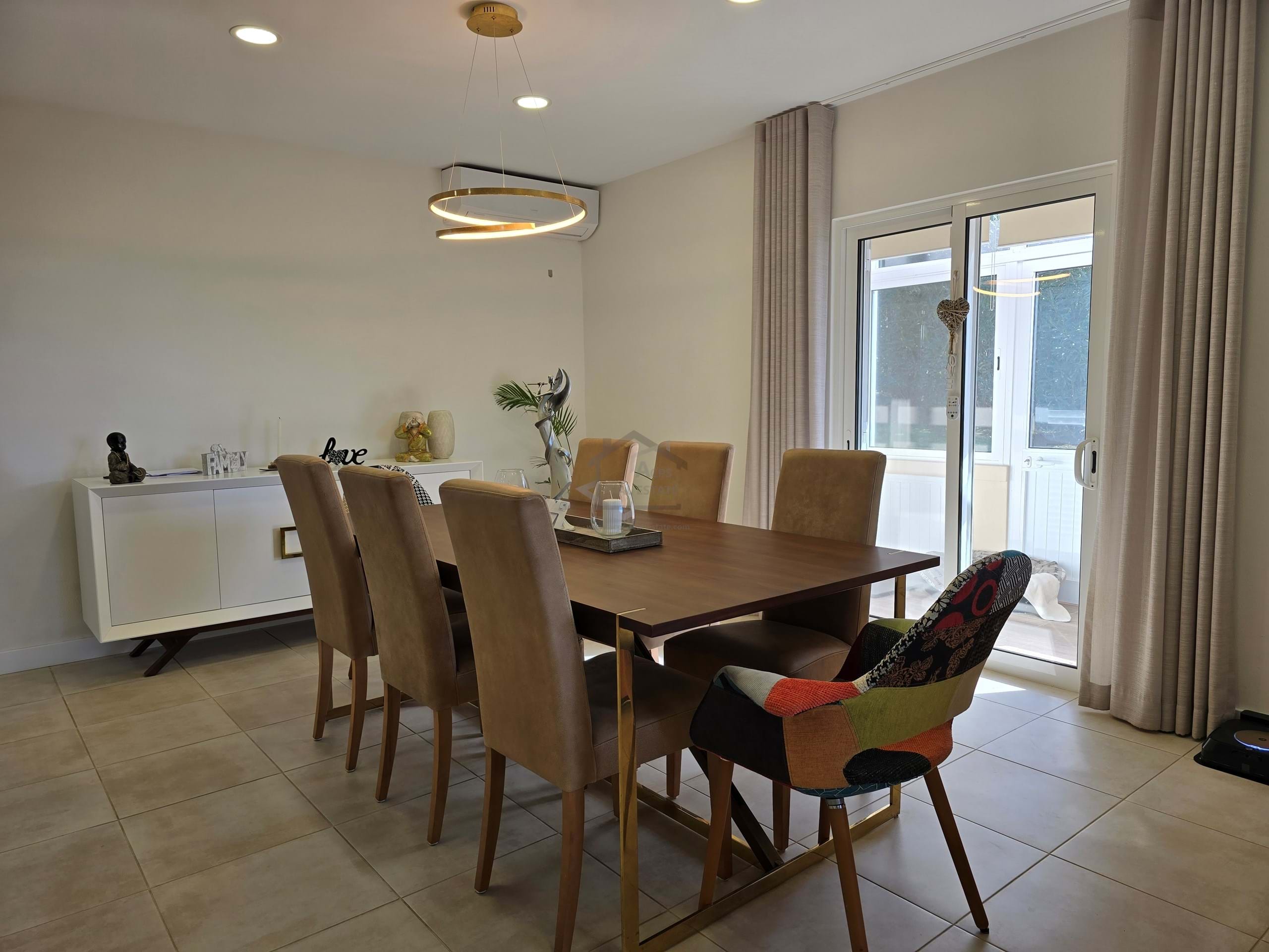 3 Bed, 2 Bath, HouseFor Sale, Faro, Faro, 8005-417