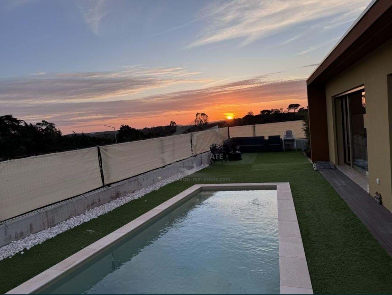 3 Bed, 4 Bath, HouseFor Sale, Caldas da Rainha, Leiria