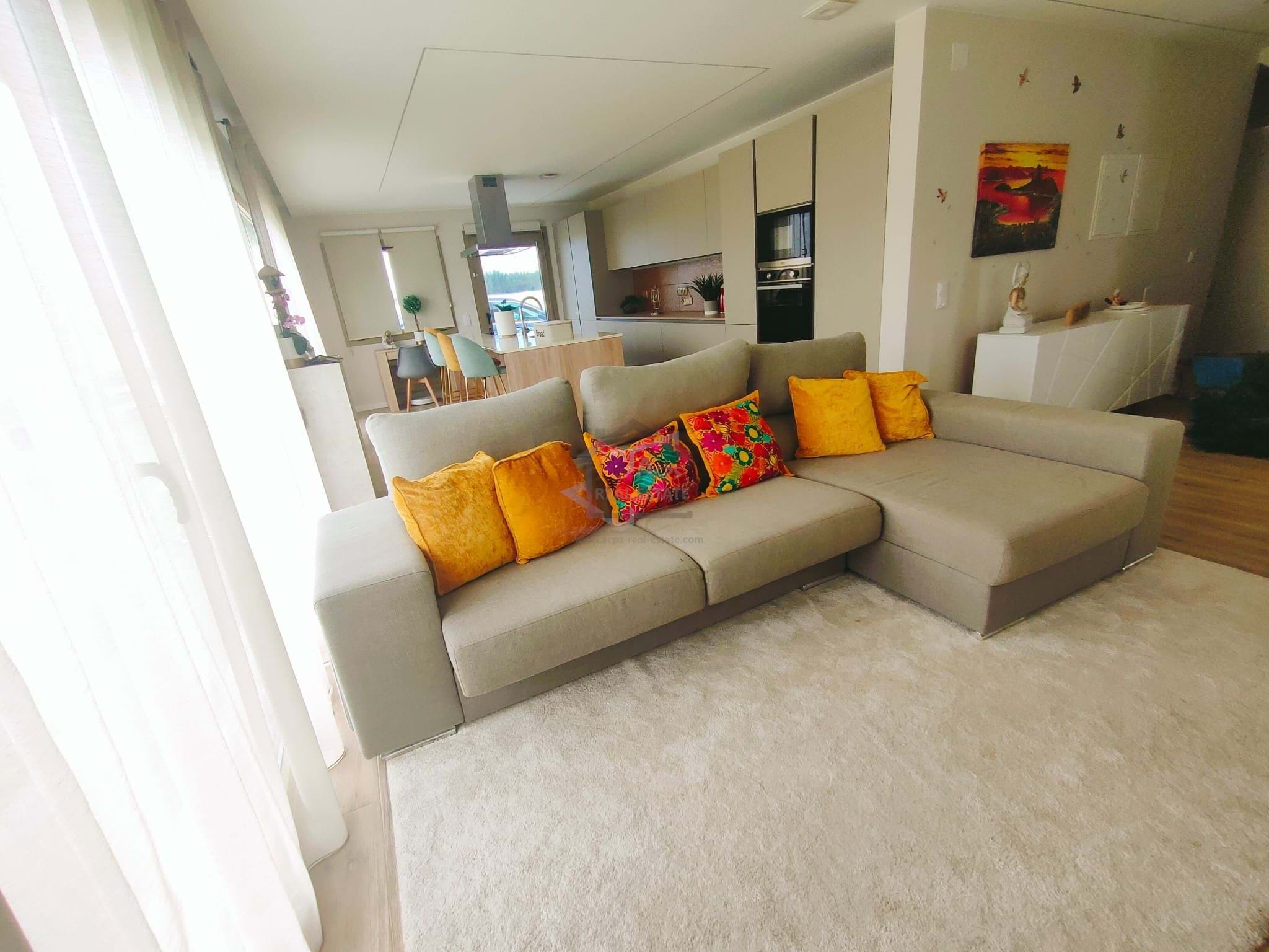 3 Bed, 4 Bath, HouseFor Sale, Caldas da Rainha, Leiria