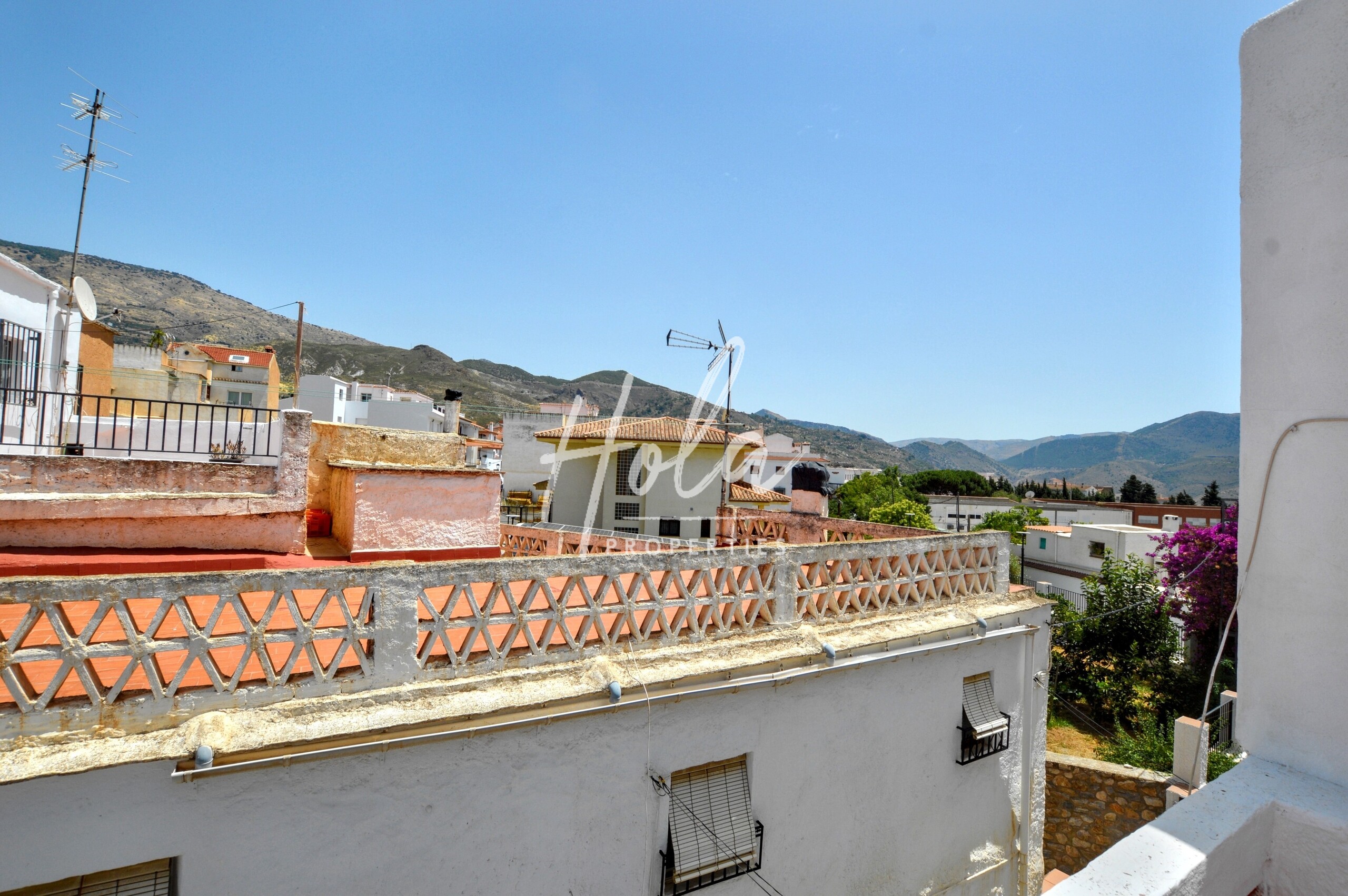 3 Bed, 1 Bath, HouseFor Sale, Orgiva, Orgiva