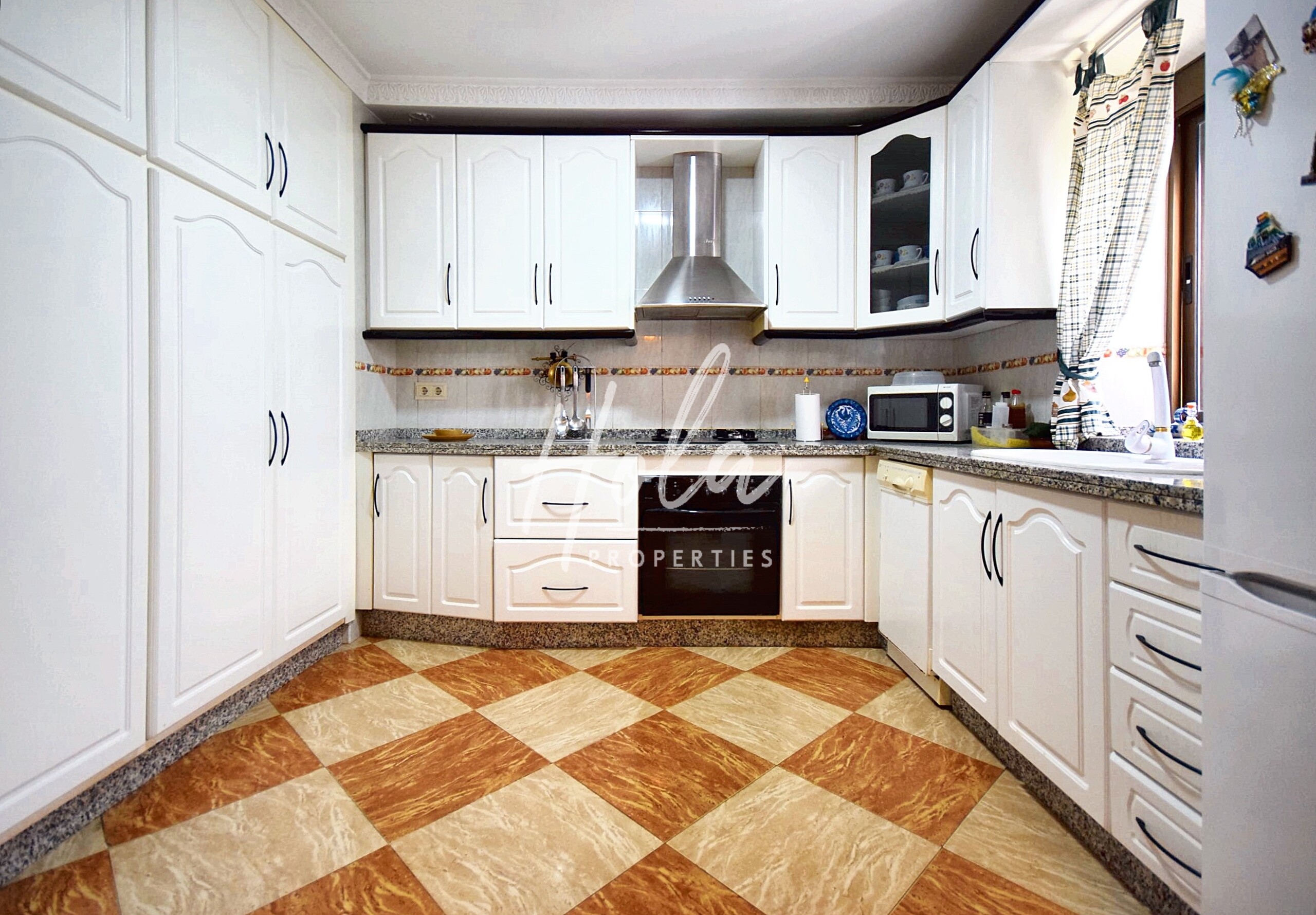 5 Bed, 2 Bath, HouseFor Sale, Orgiva, Granada