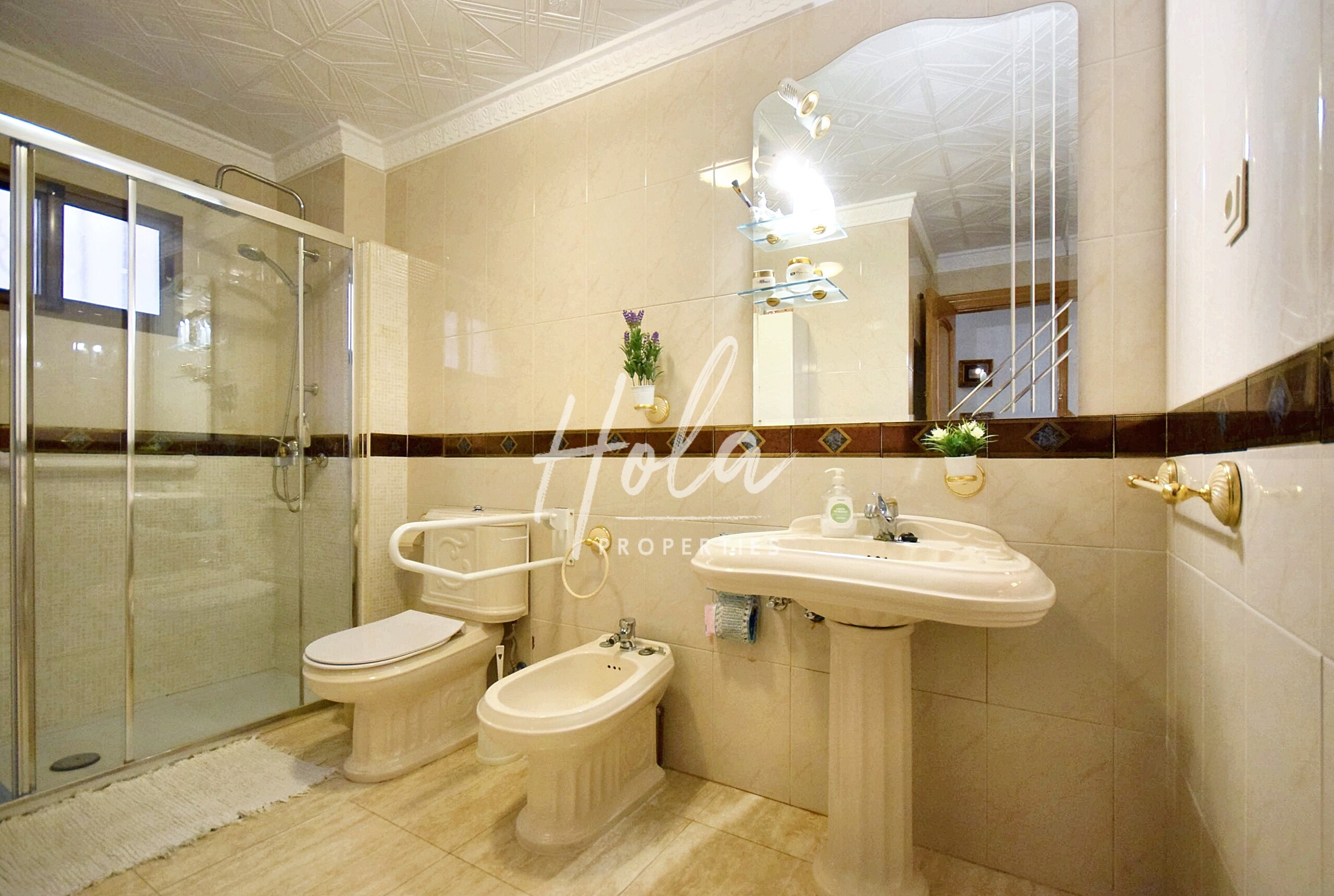 5 Bed, 2 Bath, HouseFor Sale, Orgiva, Granada