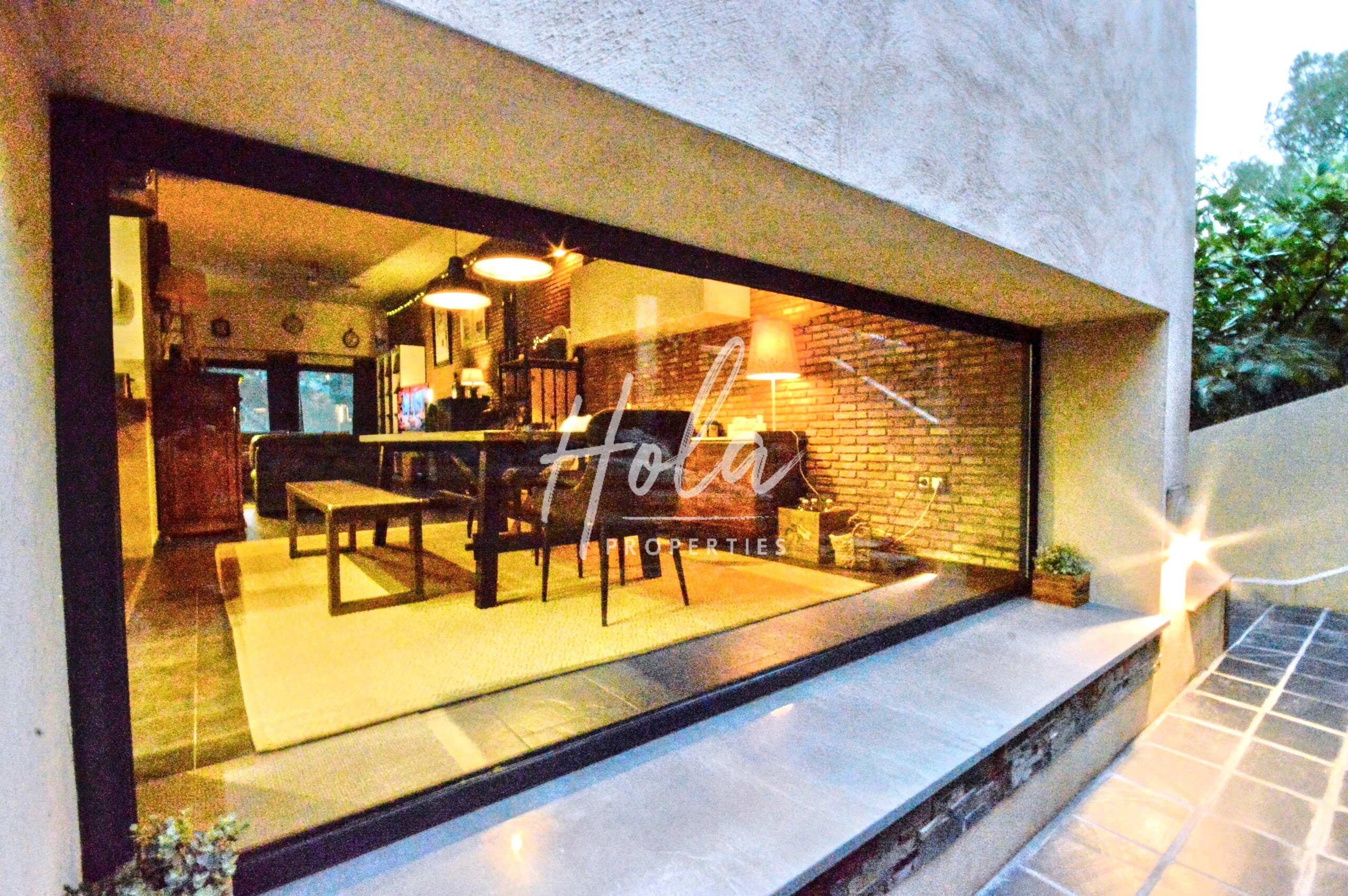 4 Bed, 3 Bath, HouseFor Sale, Granada, Granada