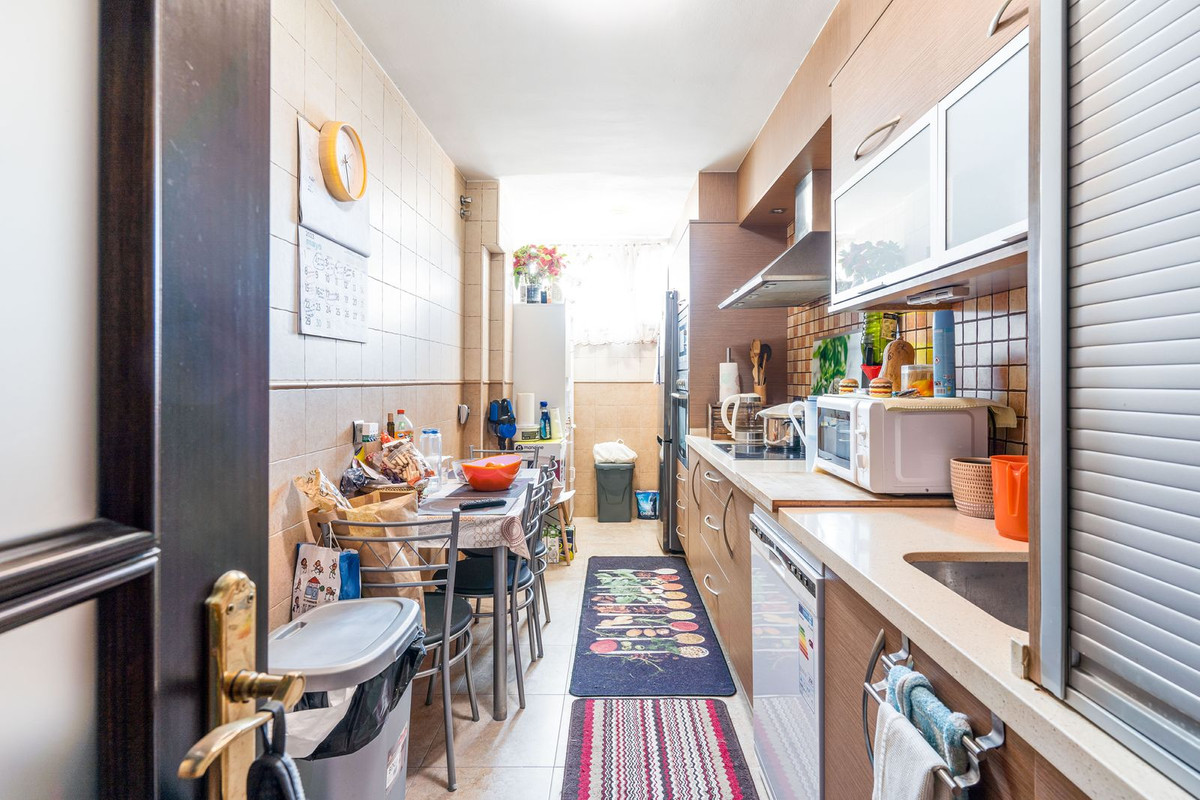 3 Bed, 2 Bath, ApartmentFor Sale, San Luis de Sabinillas, Malaga