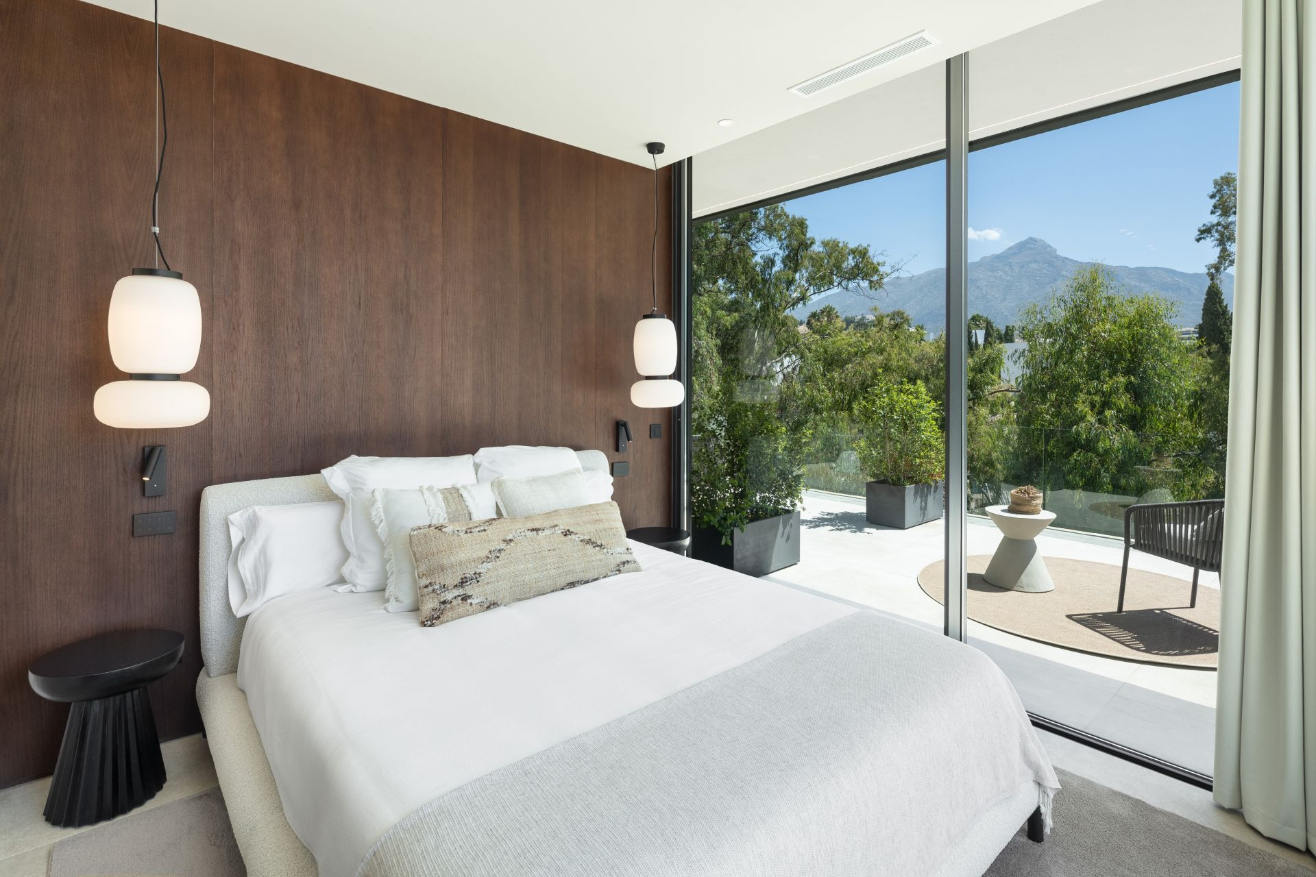 6 Bed, 6 Bath, HouseFor Sale, Marbella, Malaga