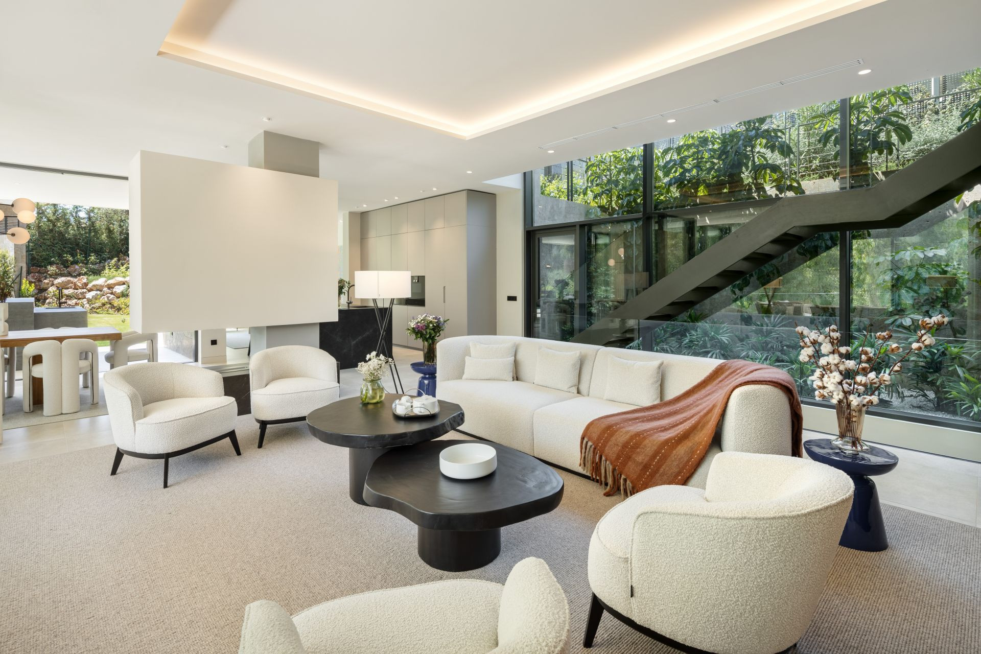 6 Bed, 6 Bath, HouseFor Sale, Marbella, Malaga