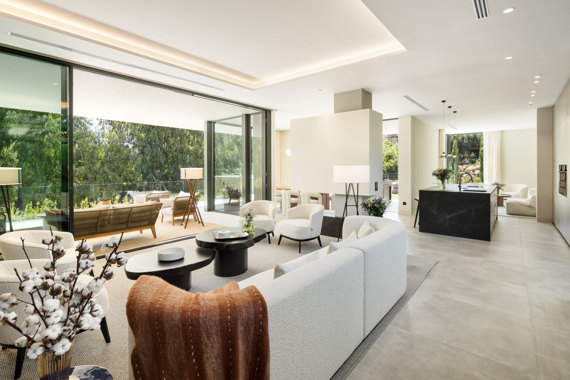 6 Bed, 6 Bath, HouseFor Sale, Marbella, Malaga