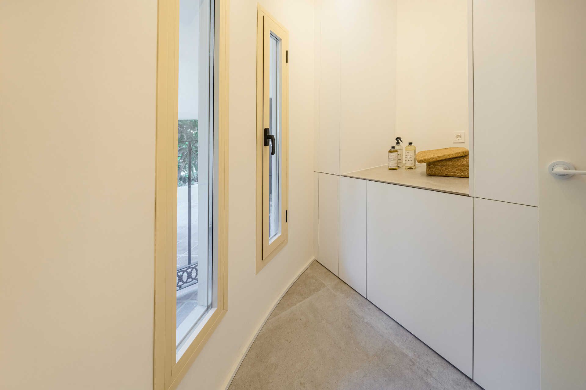 3 Bed, 3 Bath, ApartmentFor Sale, Marbella, Malaga