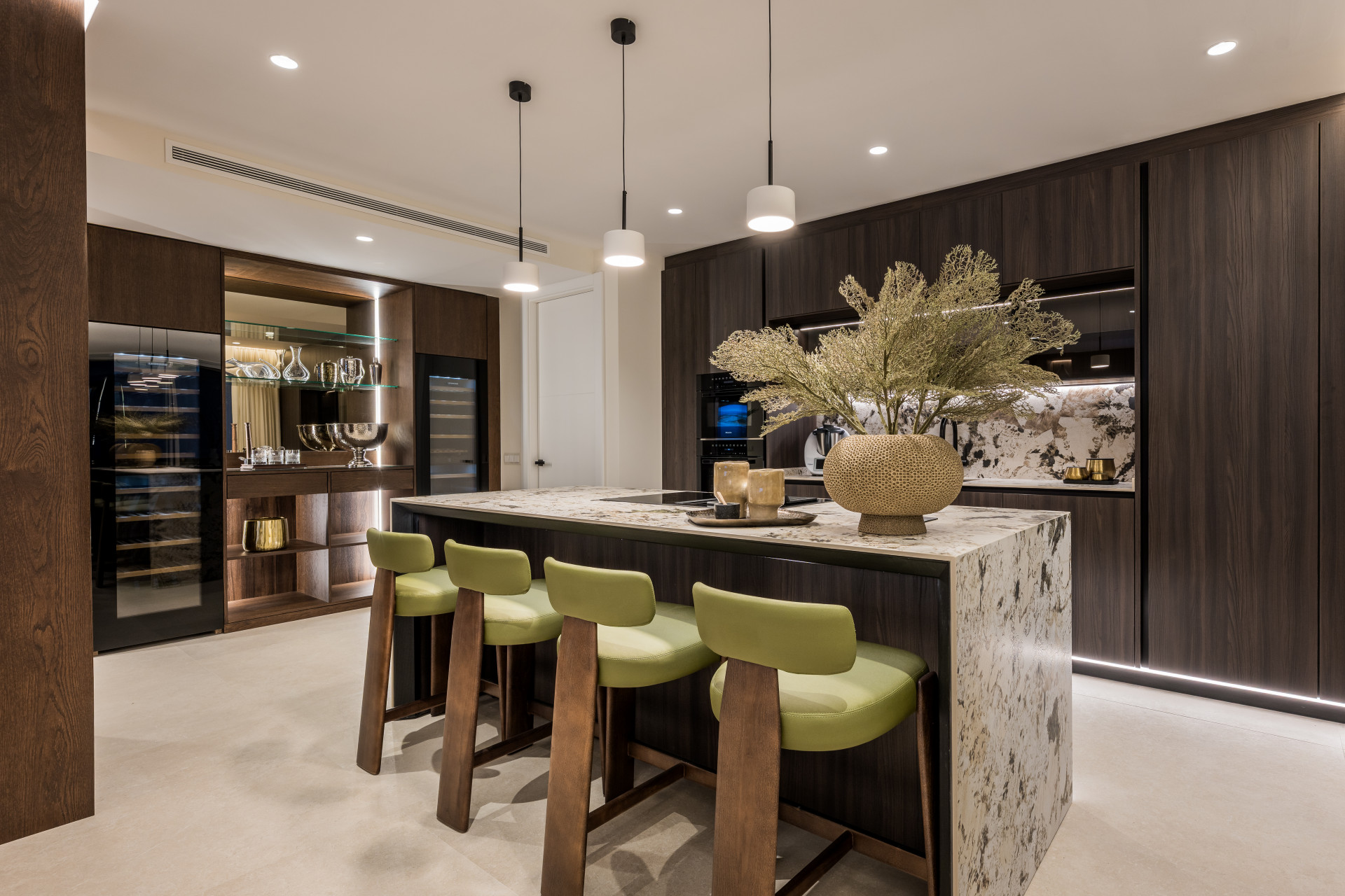 3 Bed, 2 Bath, ApartmentFor Sale, Marbella, Malaga