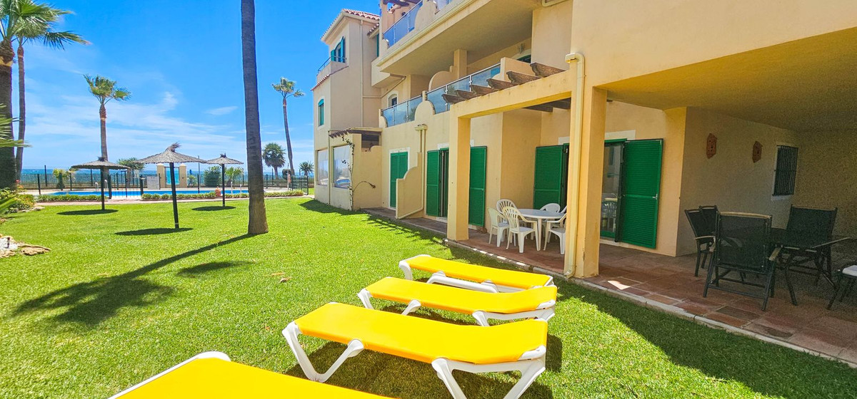3 Bed, 3 Bath, ApartmentFor Sale, Casares Playa, Malaga
