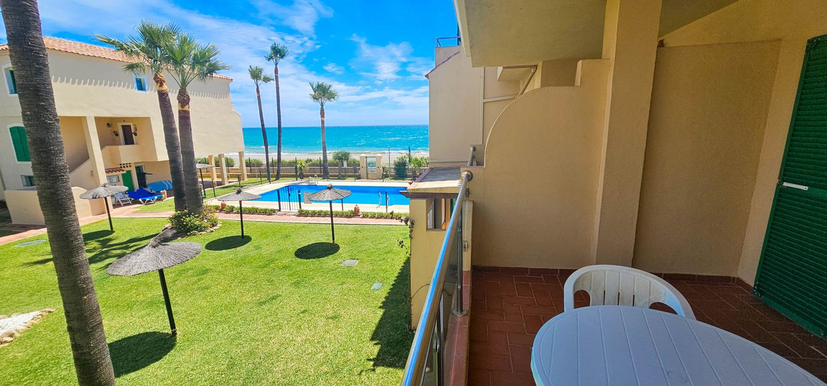 3 Bed, 3 Bath, ApartmentFor Sale, Casares Playa, Malaga