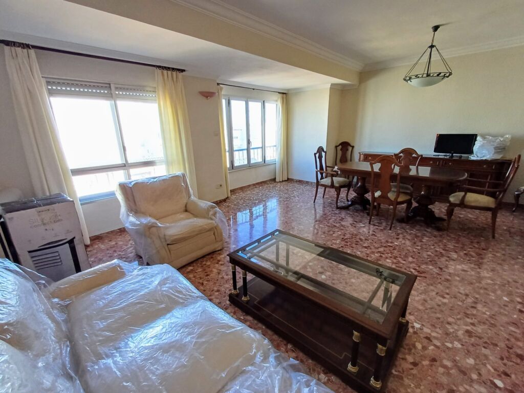 4 Bed, 2 Bath, ApartmentFor Sale, Oliva, Valencia, 46780