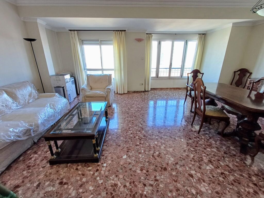4 Bed, 2 Bath, ApartmentFor Sale, Oliva, Valencia, 46780