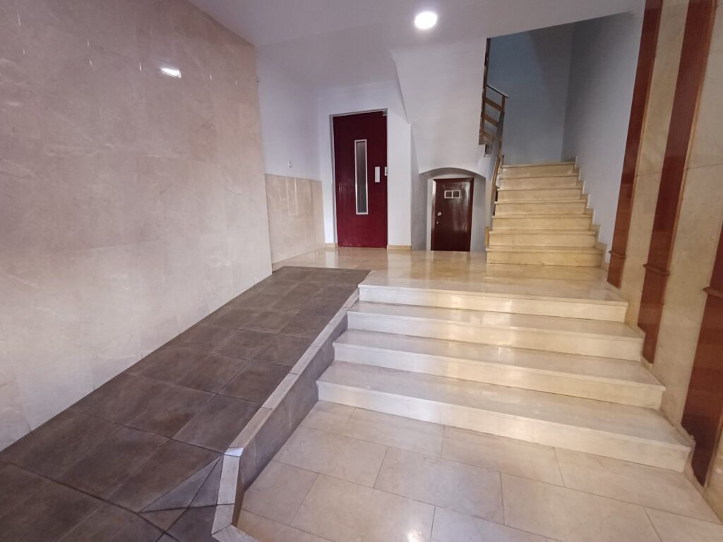 4 Bed, 2 Bath, ApartmentFor Sale, Oliva, Valencia, 46780