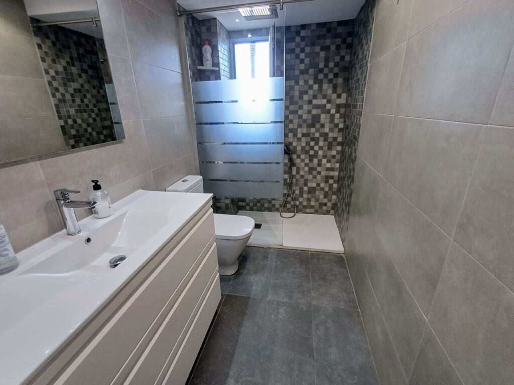 3 Bed, 1 Bath, ApartmentFor Sale, Oliva, Valencia, 46780