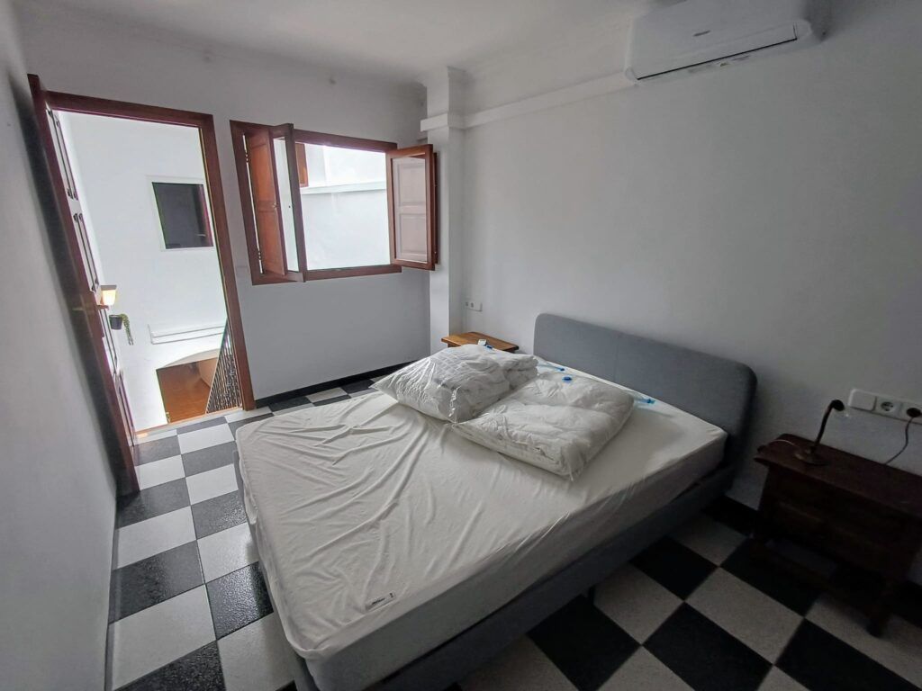 4 Bed, 2 Bath, HouseFor Sale, Oliva, Valencia, 46780