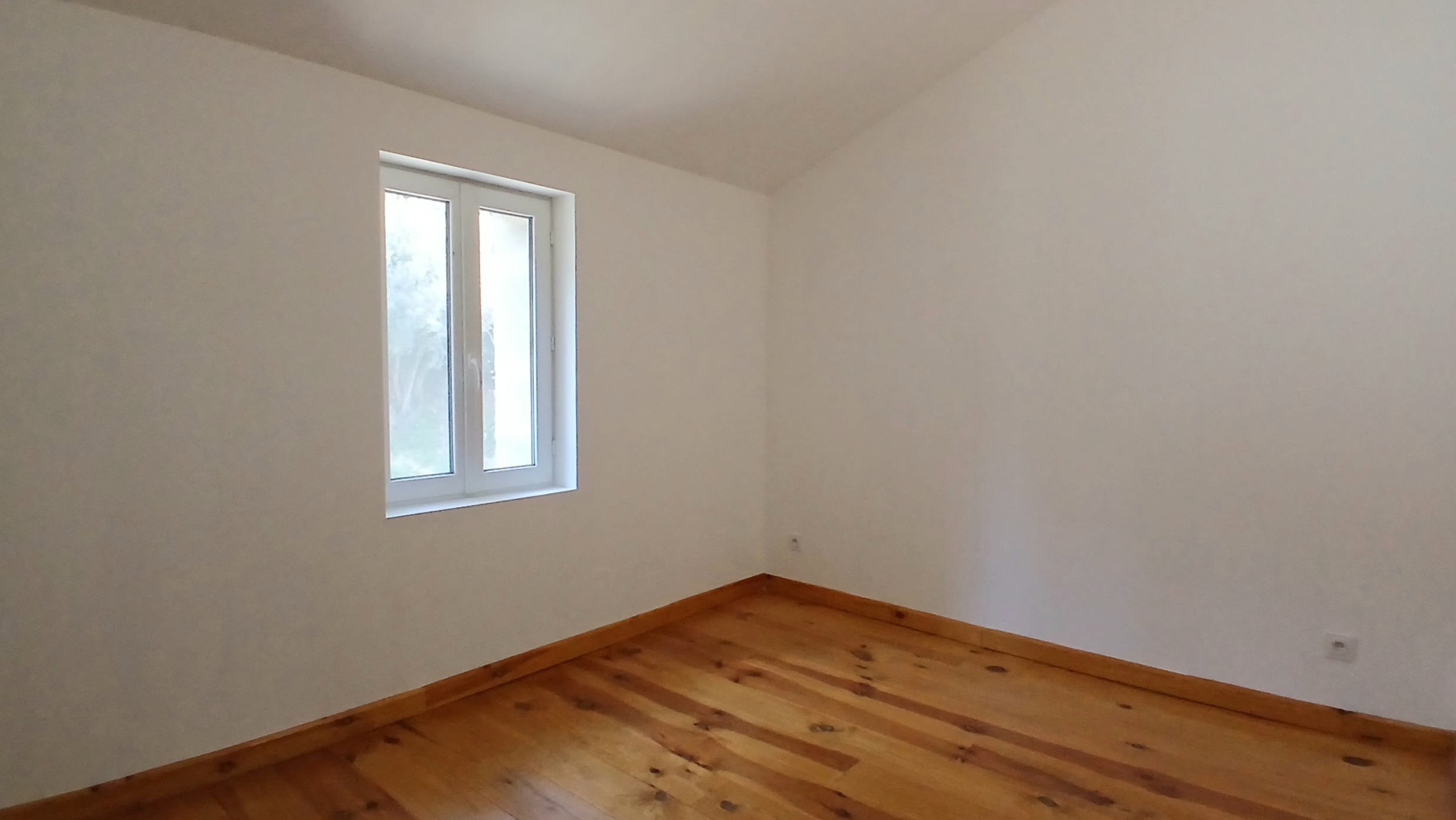 3 Bed, 1 Bath, HouseFor Sale, Cessenon Sur Orb, Herault, Languedoc-Roussillon, 34460