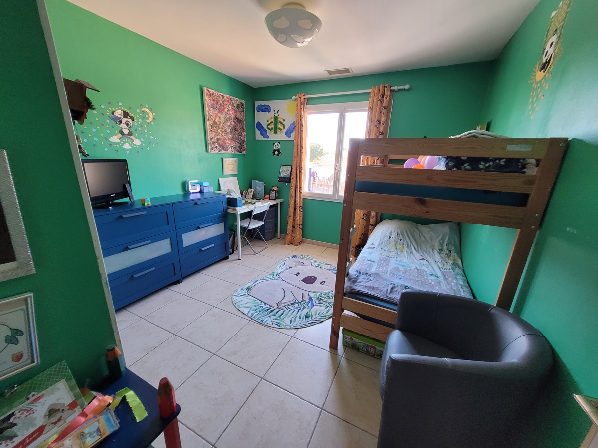 5 Bed, 2 Bath, HouseFor Sale, Autignac, Herault, Languedoc-Roussillon, 34480