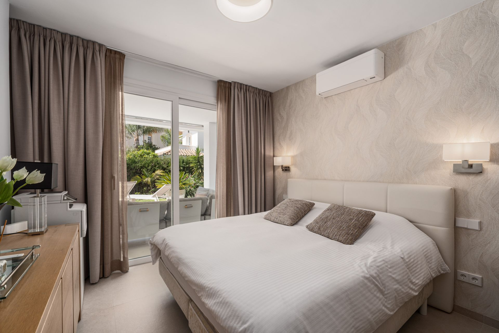 4 Bed, 3 Bath, HouseFor Sale, Estepona, Malaga