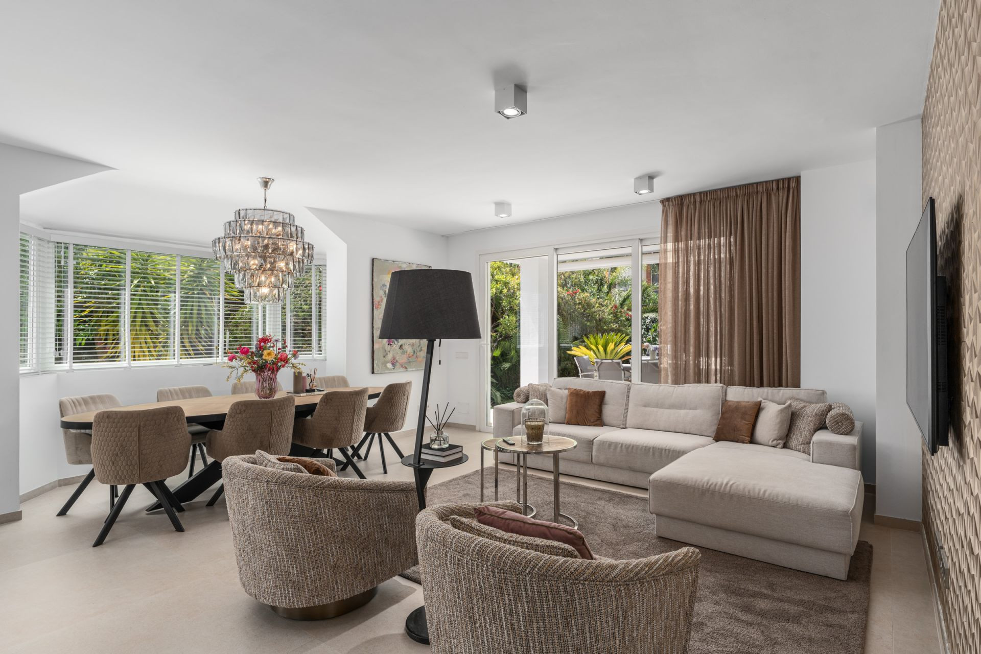 4 Bed, 3 Bath, HouseFor Sale, Estepona, Malaga