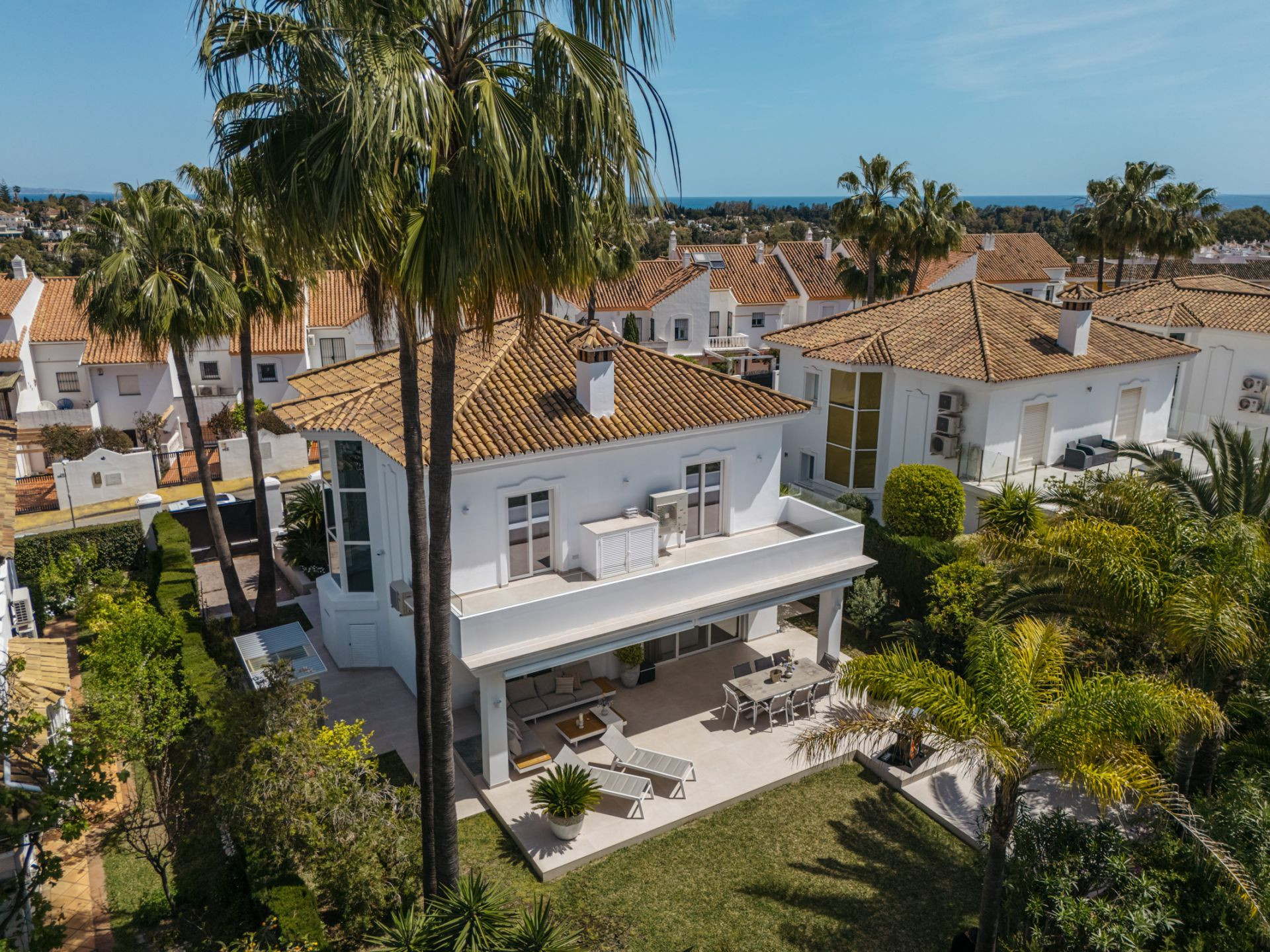 4 Bed, 3 Bath, HouseFor Sale, Estepona, Malaga