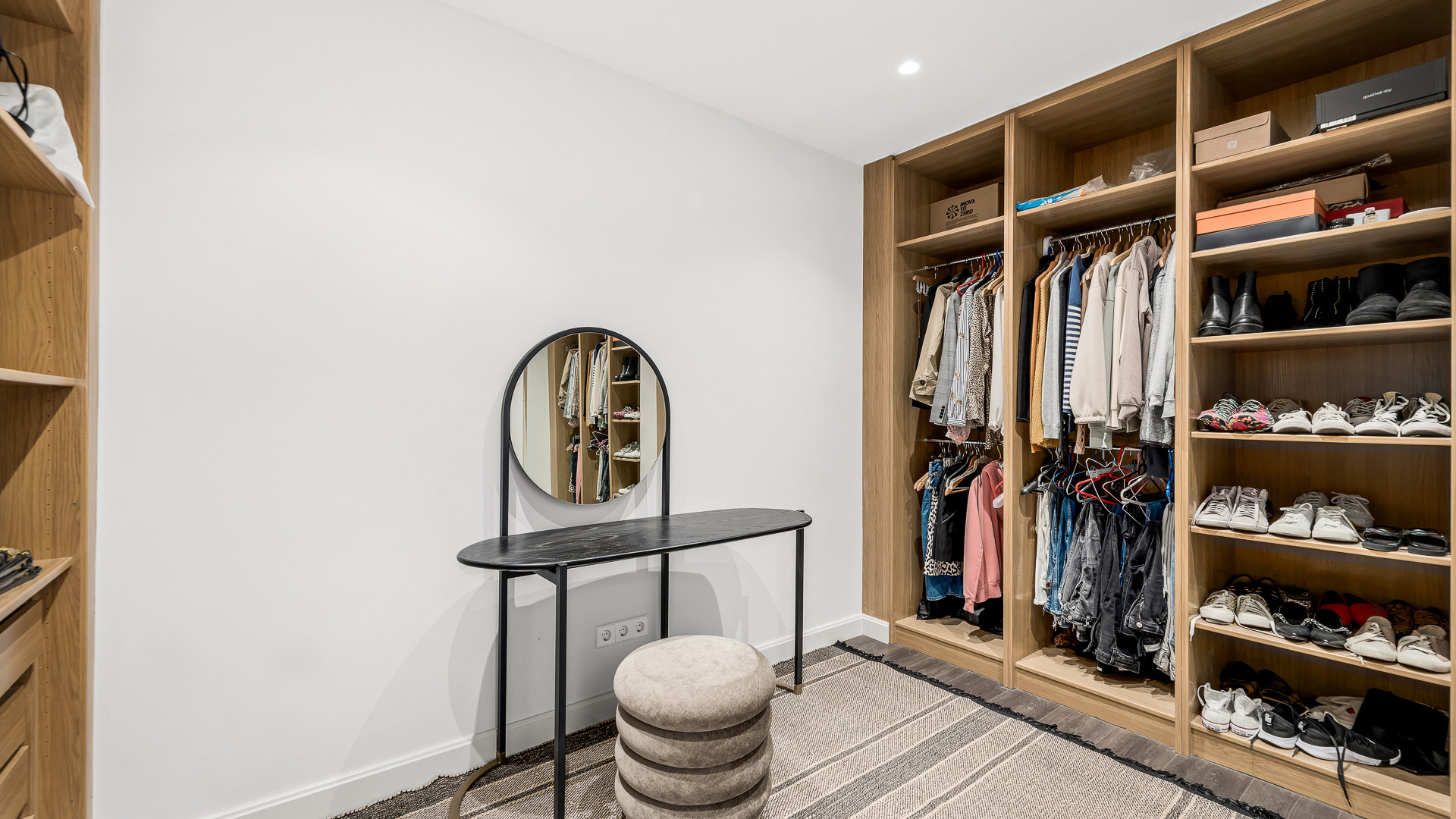 5 Bed, 5 Bath, HouseFor Sale, Estepona, Malaga