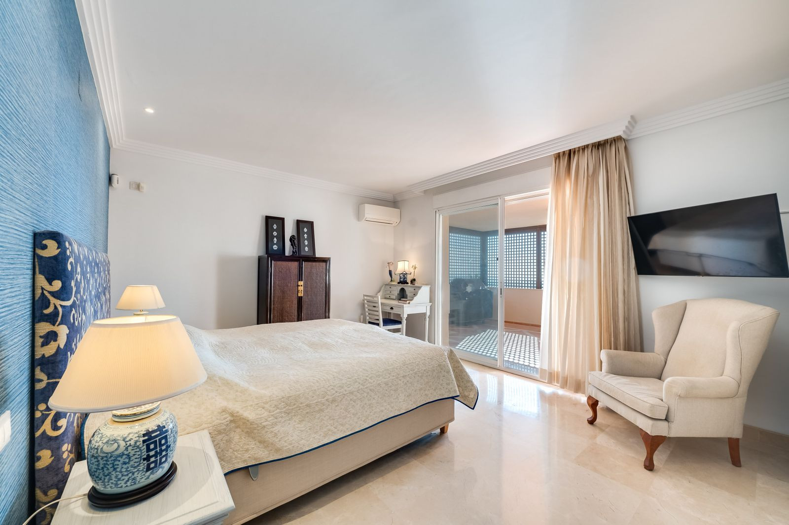 3 Bed, 4 Bath, ApartmentFor Sale, Marbella, Malaga