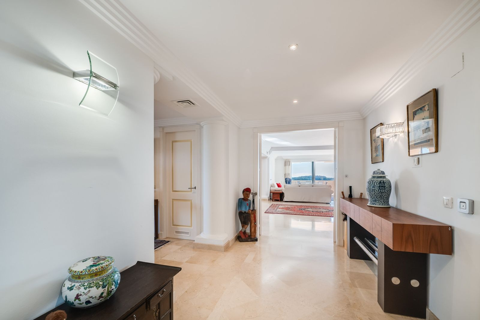 3 Bed, 4 Bath, ApartmentFor Sale, Marbella, Malaga