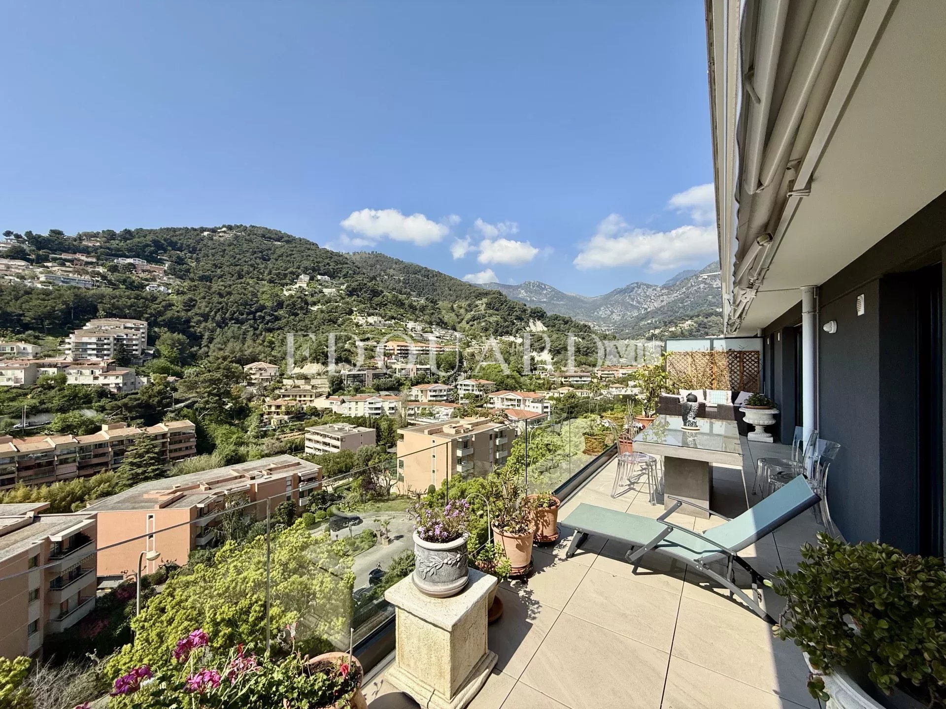 3 Bed, 2 Bath, ApartmentFor Sale, Menton, Alpes-Maritimes