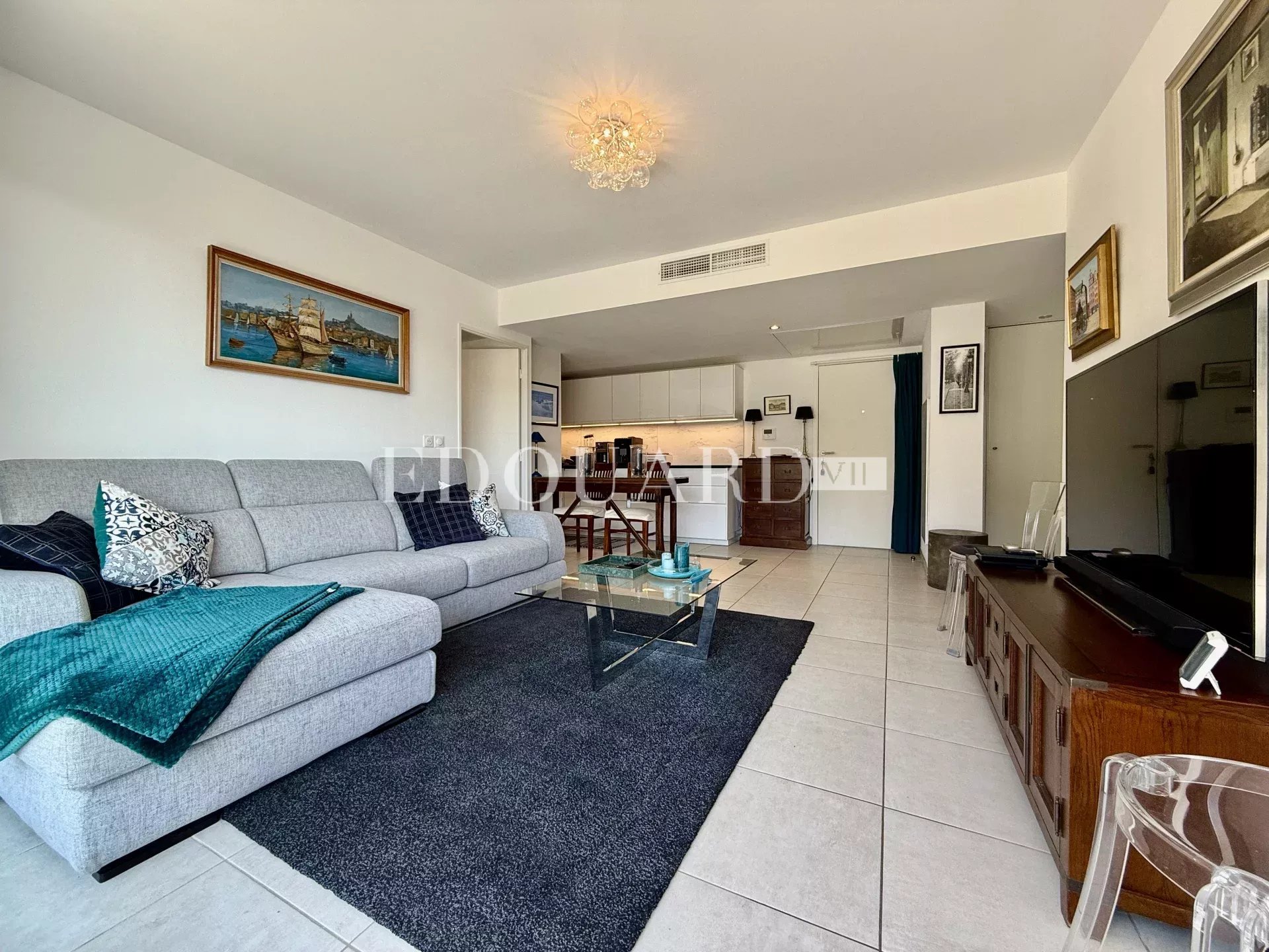 3 Bed, 2 Bath, ApartmentFor Sale, Menton, Alpes-Maritimes