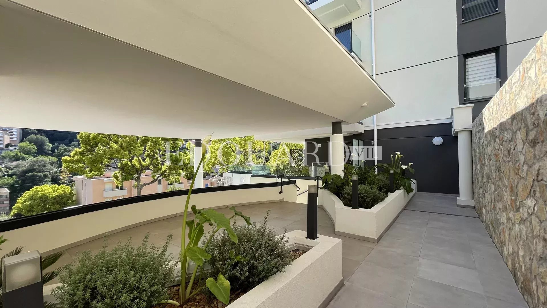 3 Bed, 2 Bath, ApartmentFor Sale, Menton, Alpes-Maritimes