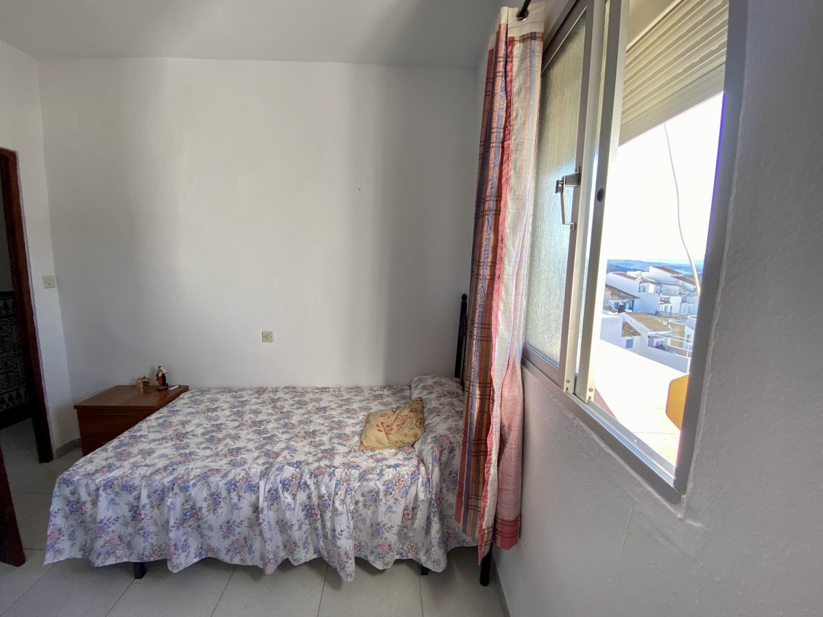 4 Bed, 2 Bath, HouseFor Sale, Olvera, Andalucia