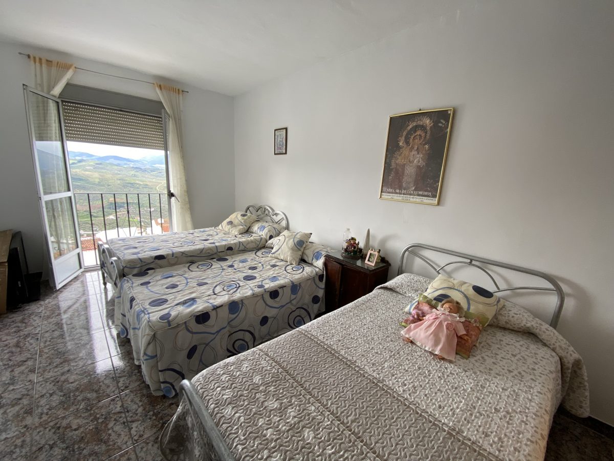 3 Bed, 1 Bath, HouseFor Sale, Olvera, Andalucia