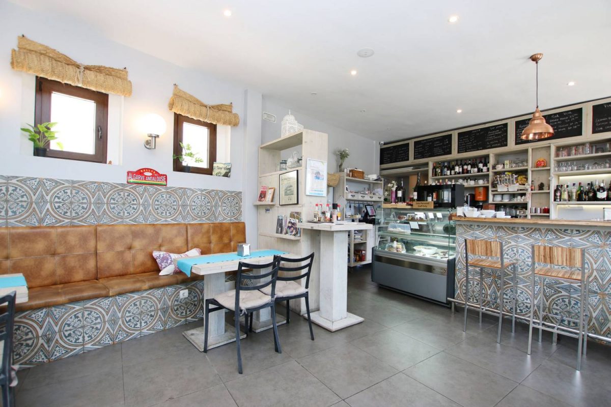 Commercial Property, For Sale