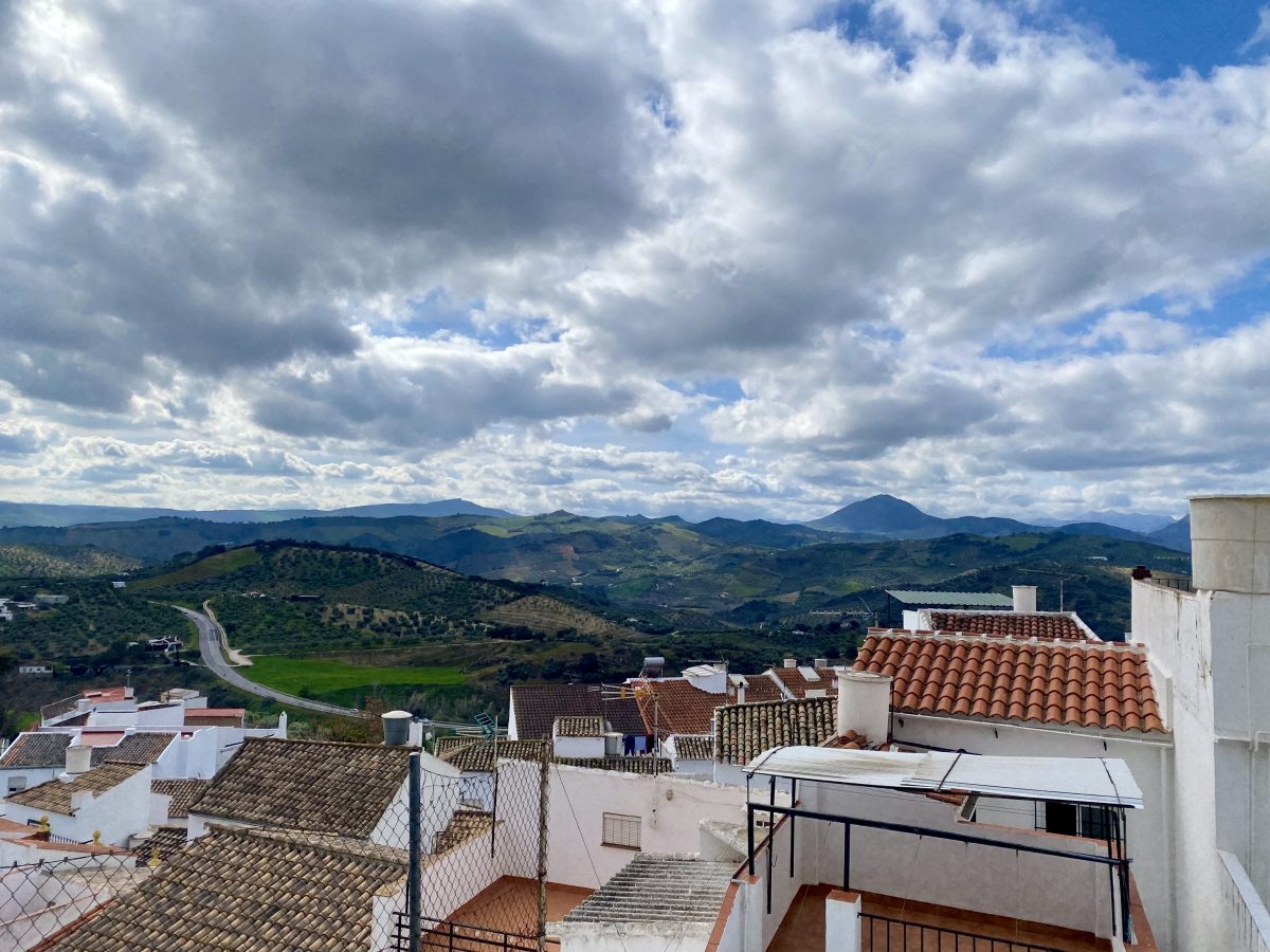 4 Bed, 2 Bath, HouseFor Sale, Olvera, Andalucia